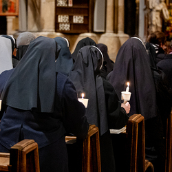 Vesper am Tag des geweihten Lebens / Erzdiözese Wien/Schönlaub
