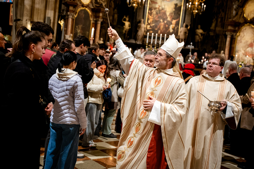 Feier der Osternacht 2026 / Erzdiözese Wien/Schönlaub, Stephan Schönlaub